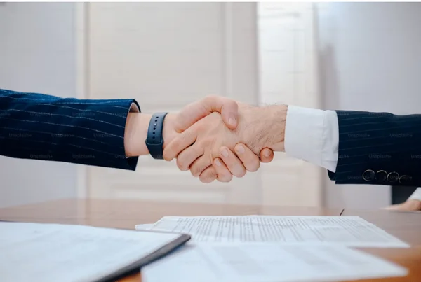 Team collaborating at Markosh